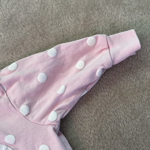 🩷2 for 10$🩷 Gerber Organic Cotton Baby Girl Sleeper, Size 0-3 Months - Picture 5 of 8